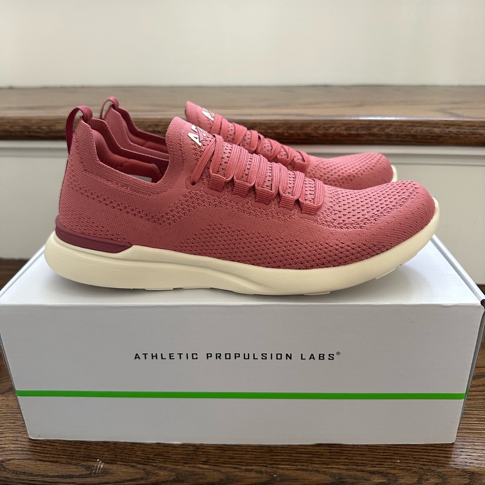 NEW APL Women’s Techloom Breeze Athletic Shoes Cedar/Pristine